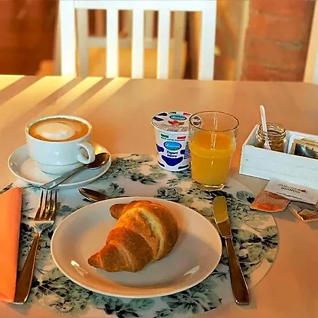Bed and Breakfast Il Contado -room And Breakfast- 4*