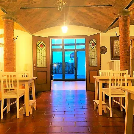Bed and Breakfast Il Contado -room And Breakfast-